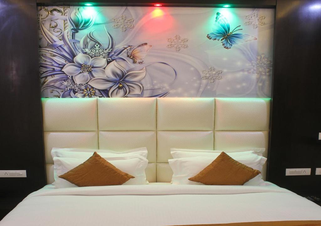 Hotel Pearl Blue Agra  Bagian luar foto