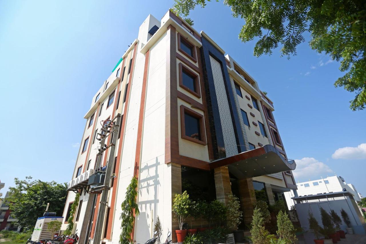 Hotel Pearl Blue Agra  Bagian luar foto