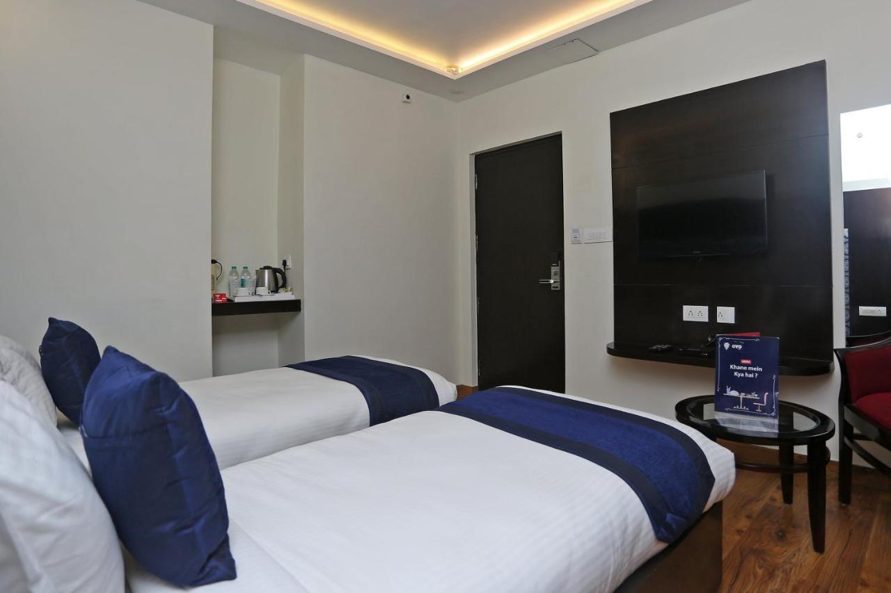 Hotel Pearl Blue Agra  Bagian luar foto