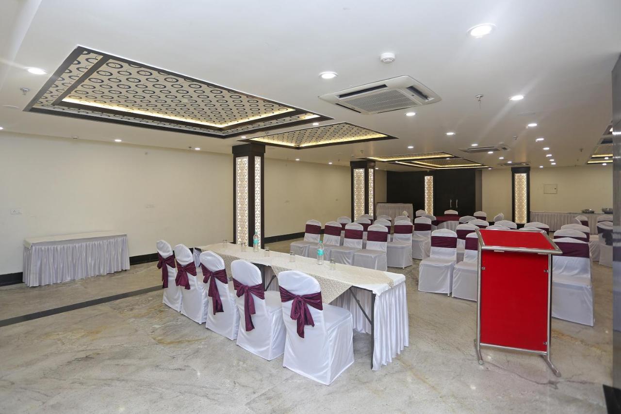 Hotel Pearl Blue Agra  Bagian luar foto