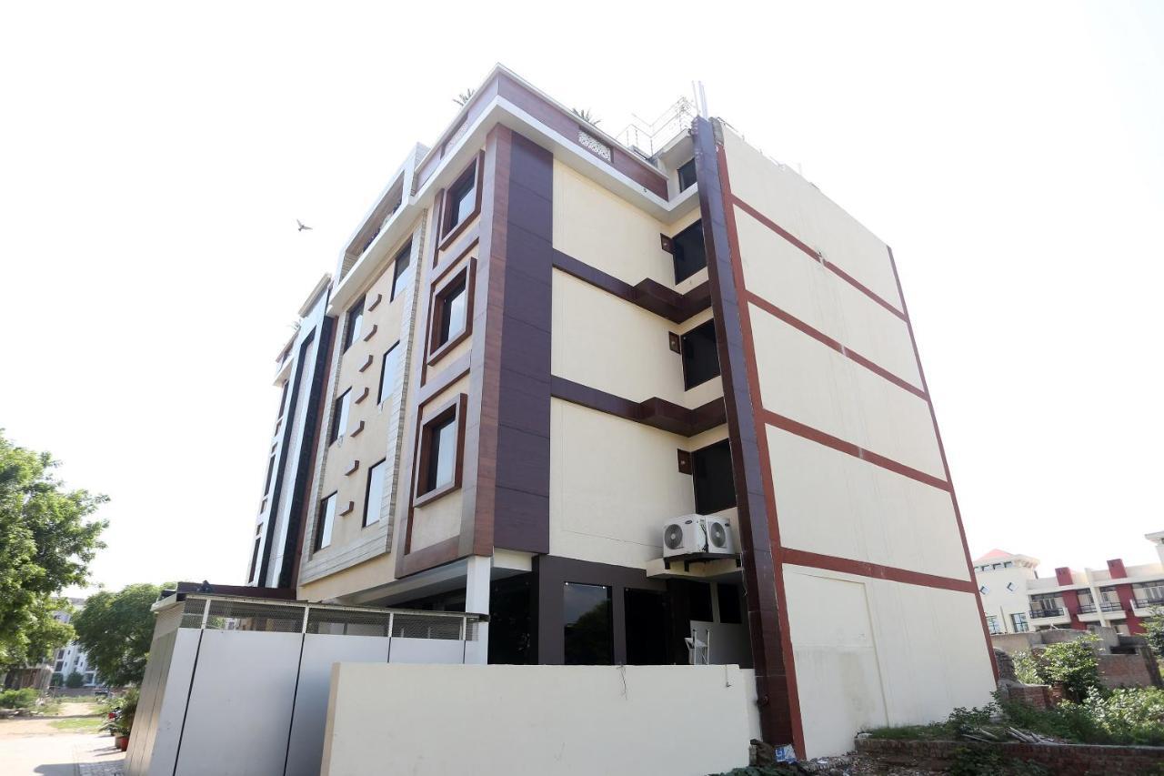 Hotel Pearl Blue Agra  Bagian luar foto