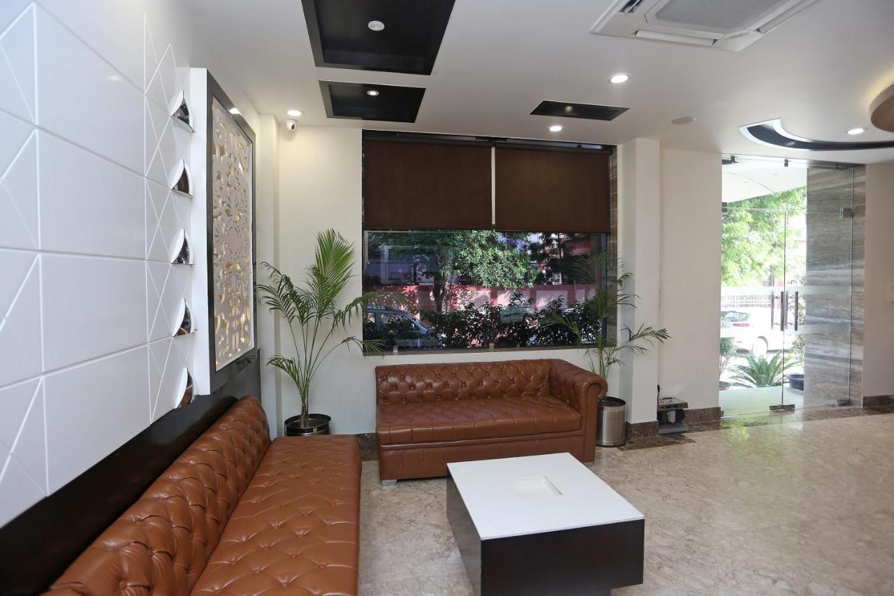 Hotel Pearl Blue Agra  Bagian luar foto